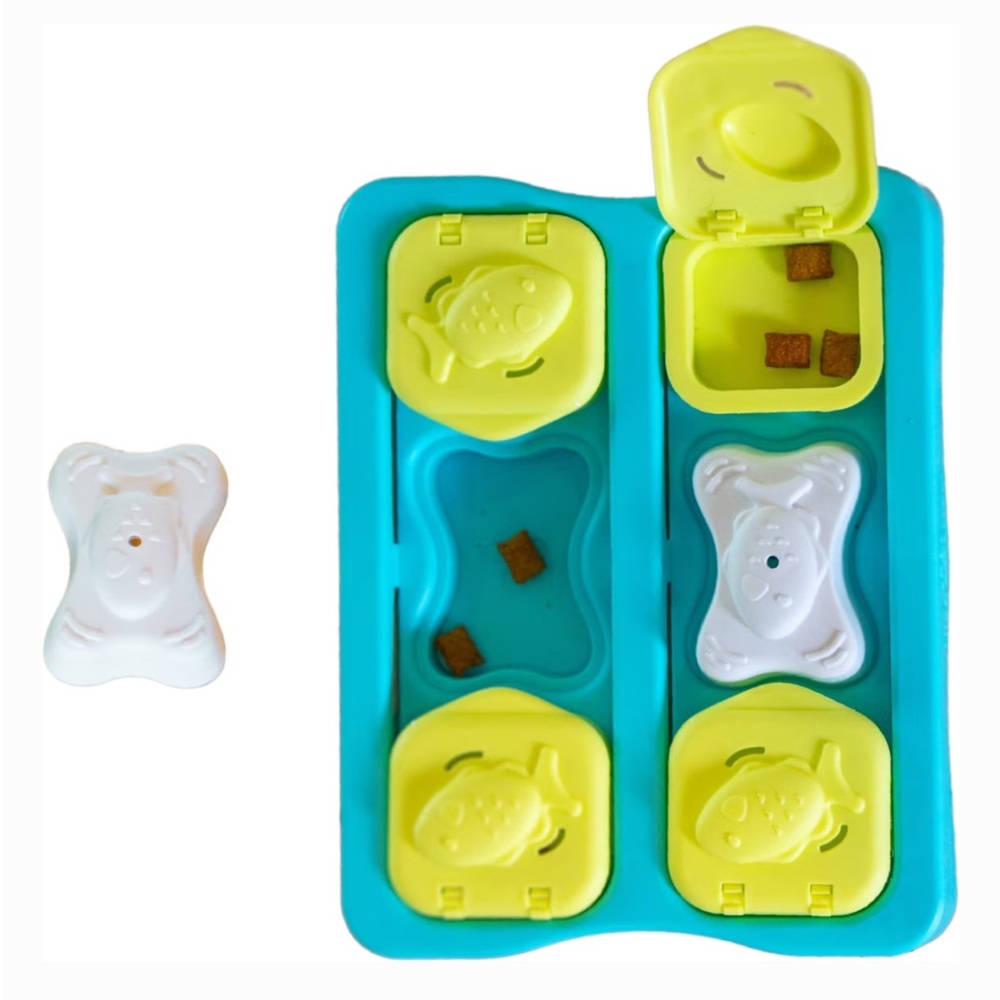 Catstages Kitty Cube Game Cat Toy
